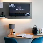Logis L'amandier Hotel Morlaas