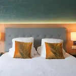 Logis L'amandier Hotel 3*