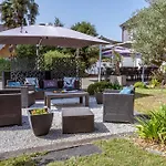 Logis L'amandier 3* Morlaas