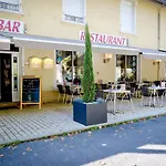 Hotel Logis L'amandier