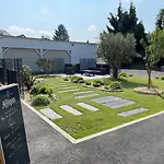 Hotel Logis L'amandier