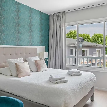 Logis L'amandier 3* Morlaas