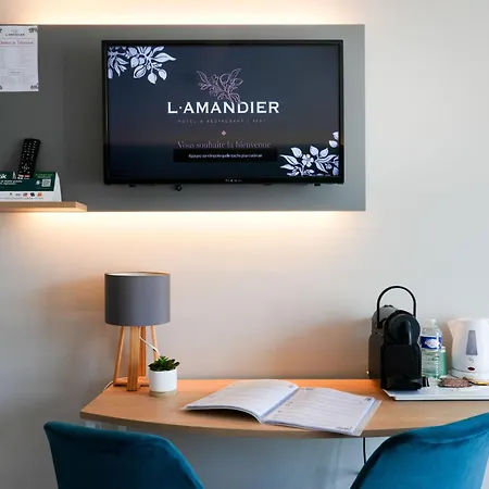 Logis L'amandier Hotel Morlaas