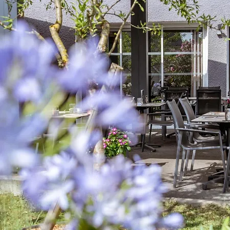 Logis L'amandier Hotel Morlaas