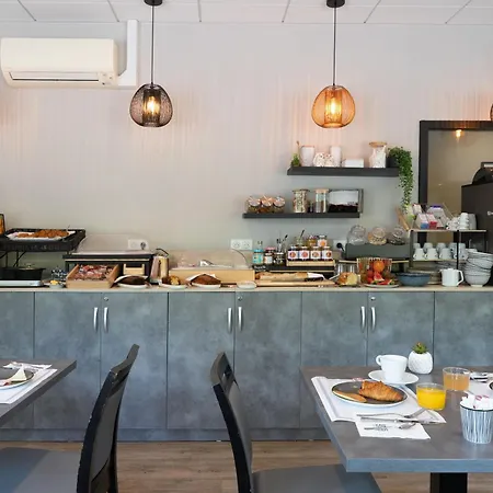 Ξενοδοχείο Logis L'amandier