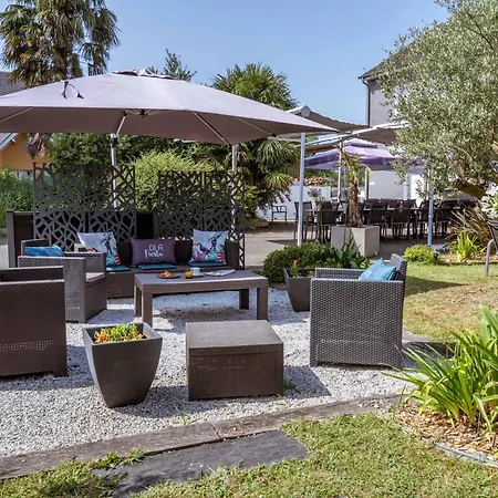 Logis L'amandier 3* Morlaas