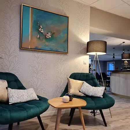 Ξενοδοχείο Logis L'amandier Morlaas