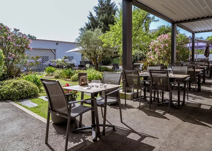 Logis L'amandier Ξενοδοχείο Morlaas