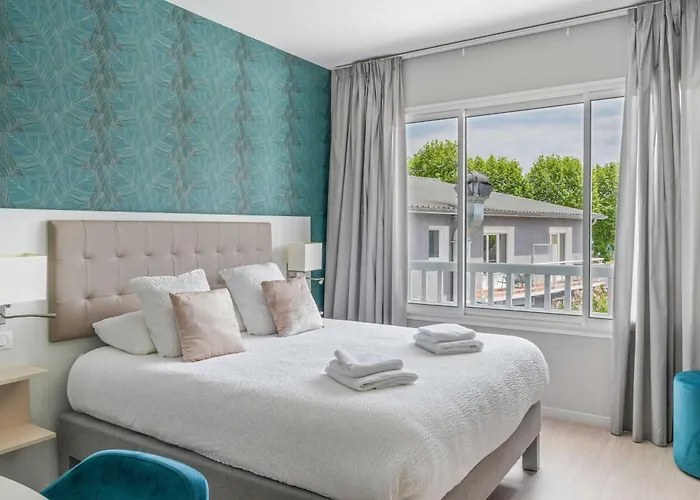 Logis L'amandier 3* Morlaas