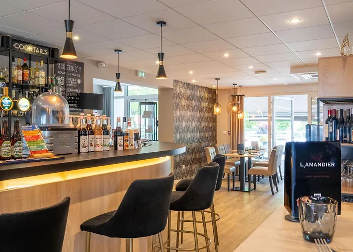 Logis L'amandier Ξενοδοχείο