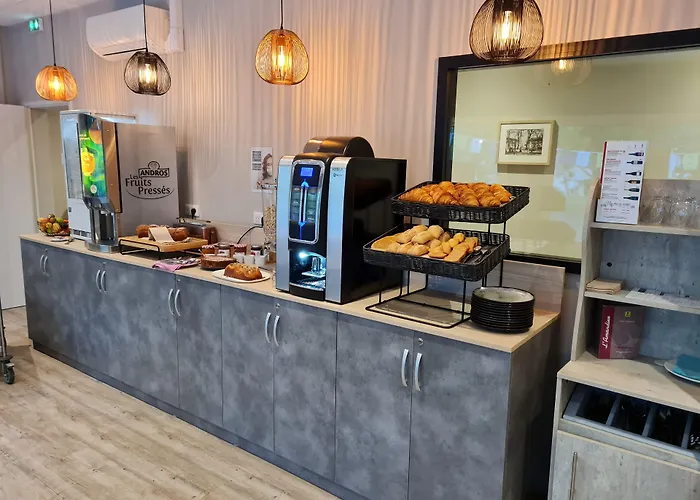 Logis L'amandier Ξενοδοχείο 3*