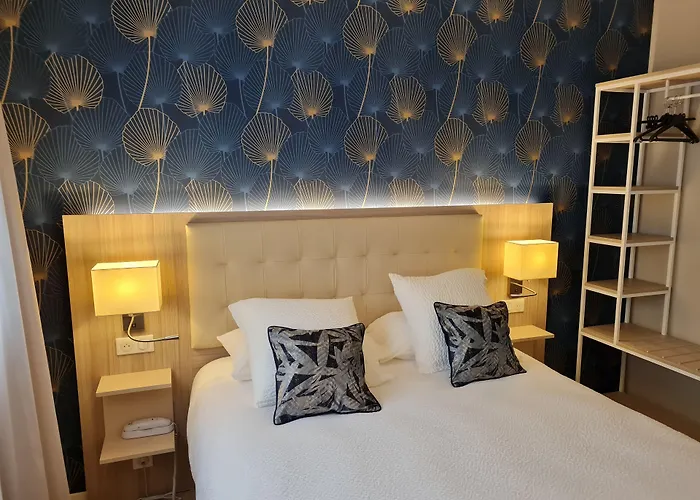 Ξενοδοχείο Logis L'amandier Morlaas